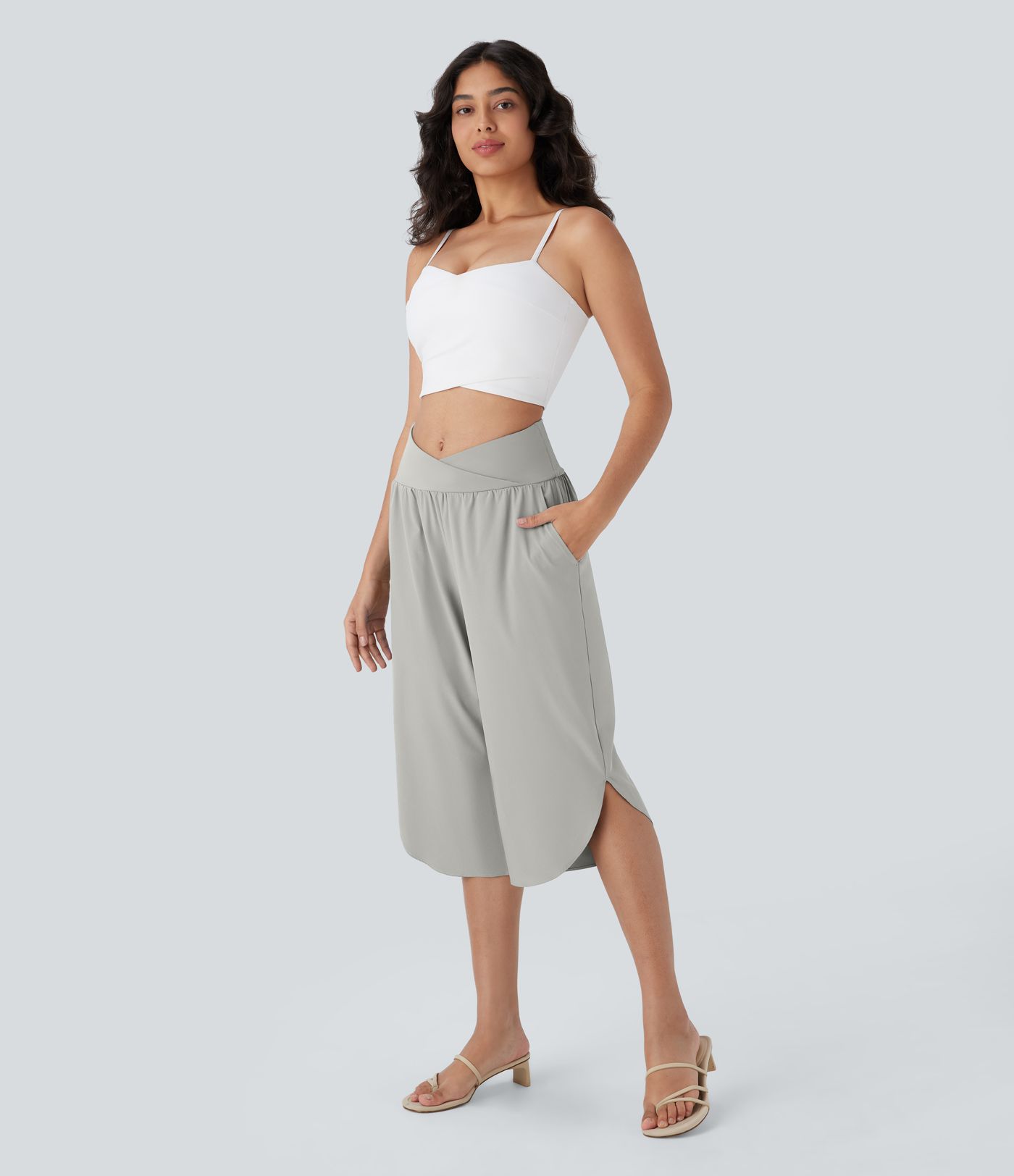 Breezeful™ High Waisted Crossover Pocket Quick Dry Capri Pants