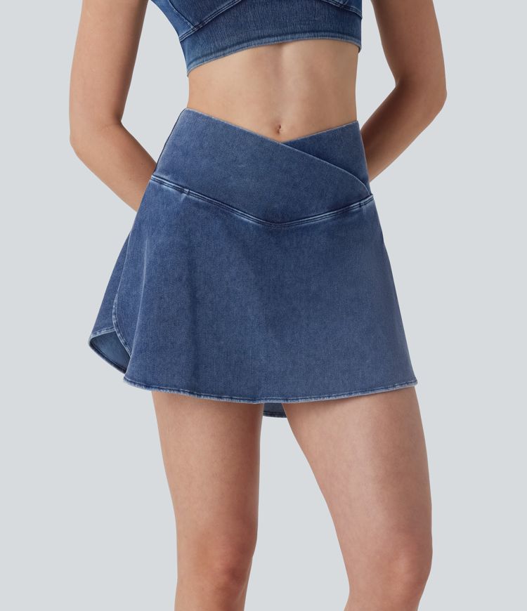 Halara Flex™ High Waisted Crossover 2-in-1 Cool Touch Washed Stretchy Knit Denim Mini Casual Rock mit Seitentasche