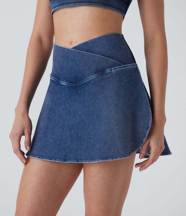 Halara Flex™ High Waisted Crossover 2-in-1 Cool Touch Washed Stretchy Knit Denim Mini Casual Rock mit Seitentasche