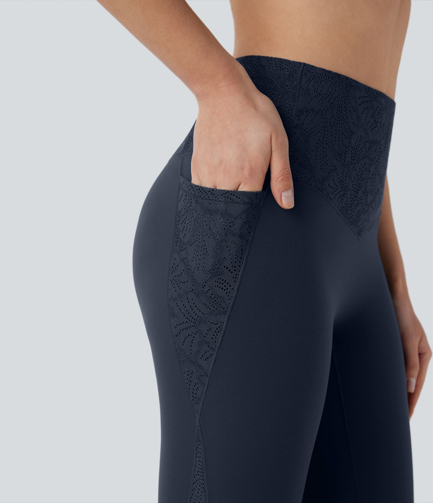 Short cycliste 17,5 cm d'entraînement gainant galbant taille haute avec poches Halara UltraSculpt™