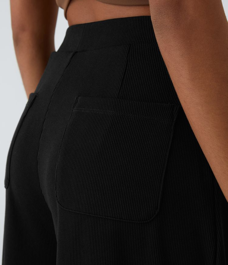 Pantalón harem acanalado de tiro alto con plisado y múltiples bolsillos