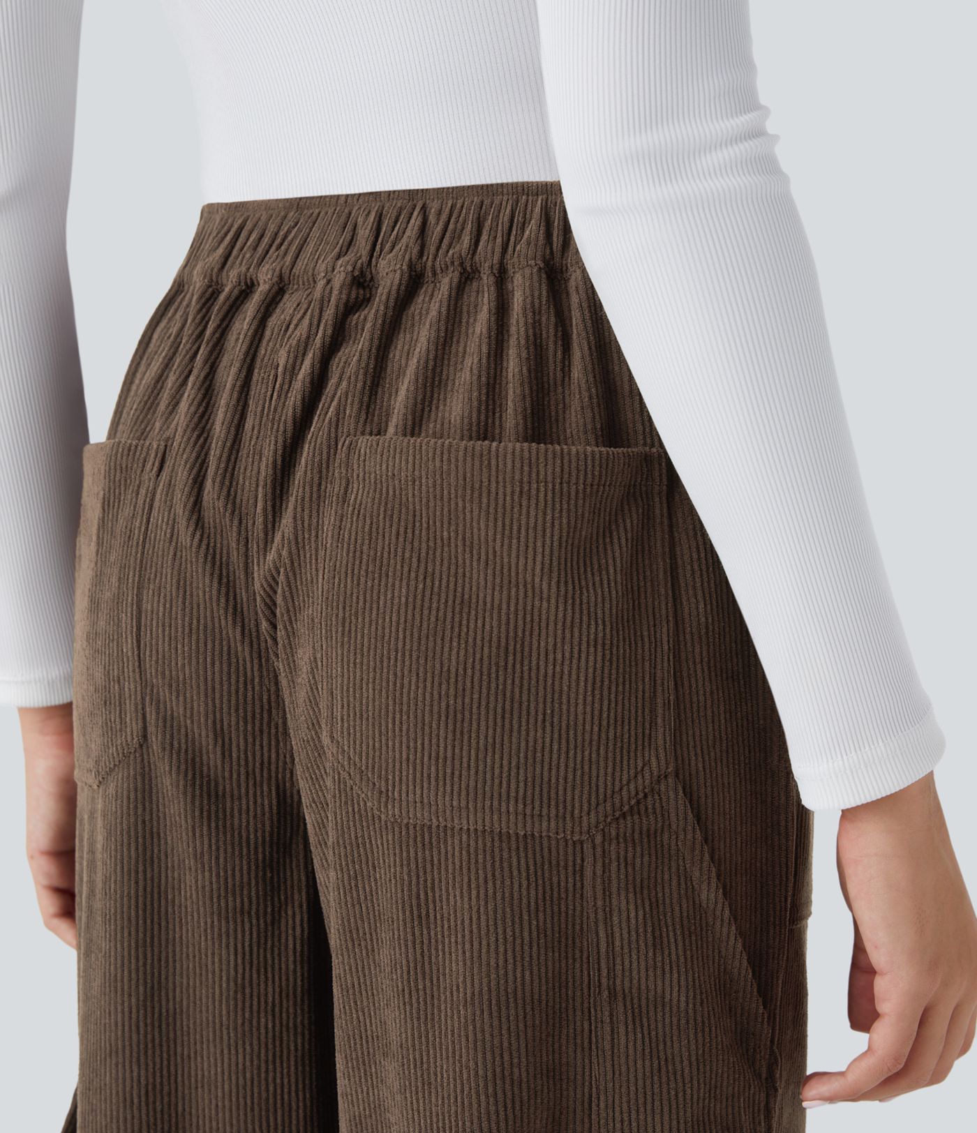 Pantalón cargo pana pierna recta múltiple bolsillo tiro medio