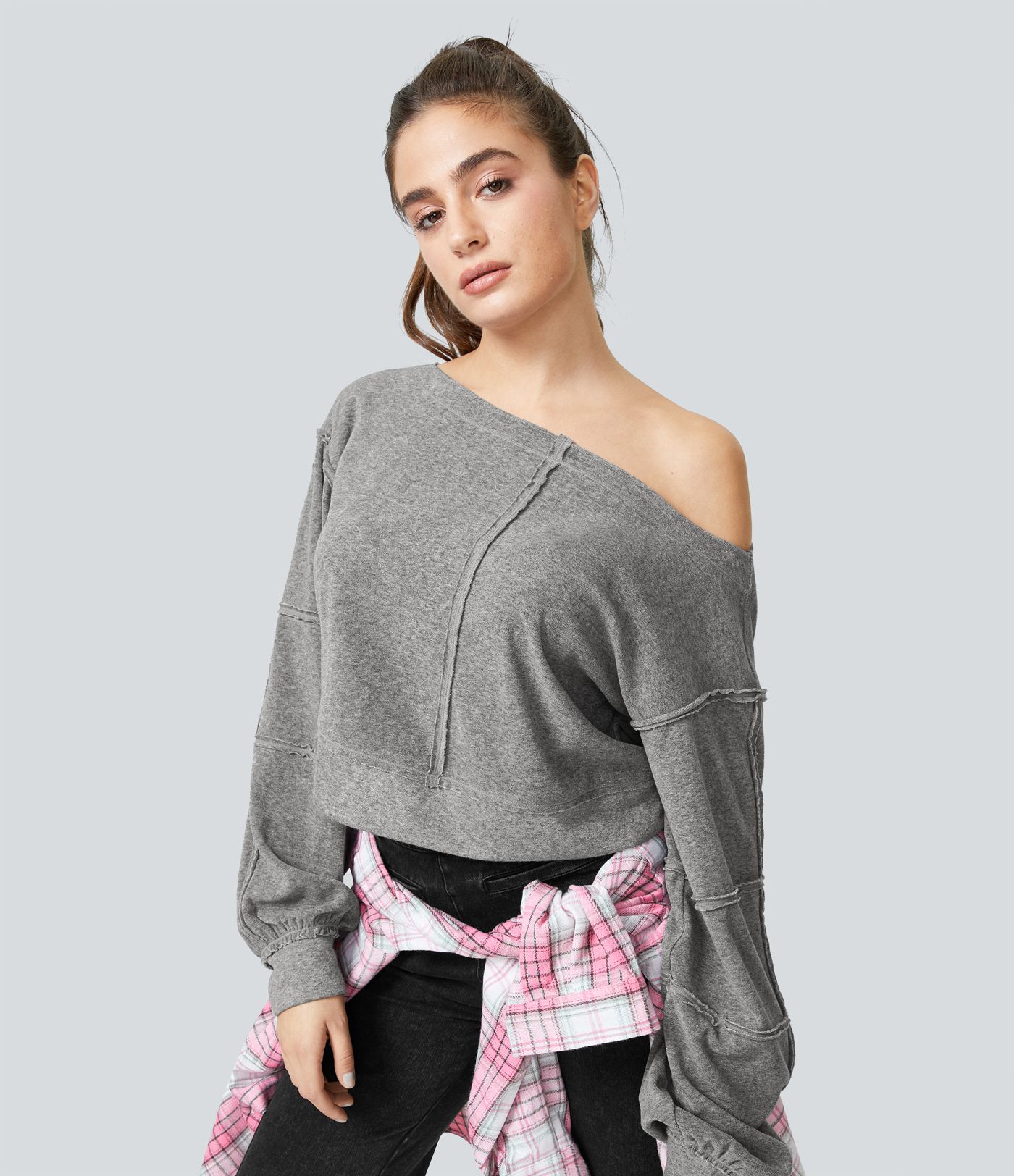 Sudadera cuello barco manga obispo ribete