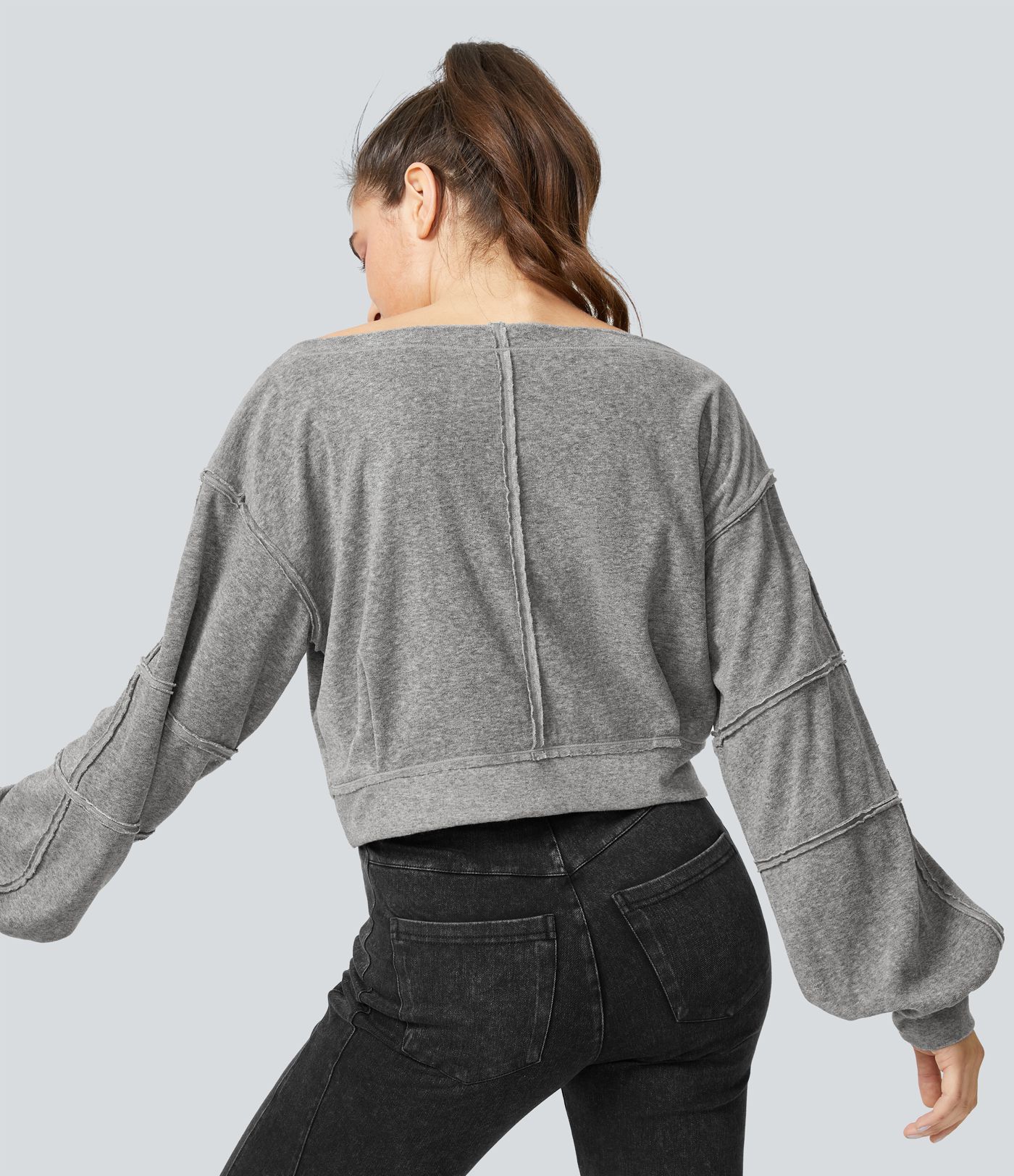 Sudadera cuello barco manga obispo ribete