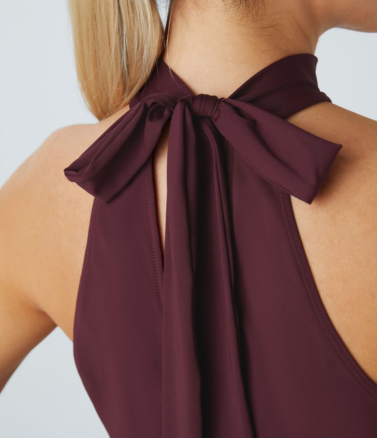 Mono resort pierna ancha bolsillo lateral lazo posterior halter