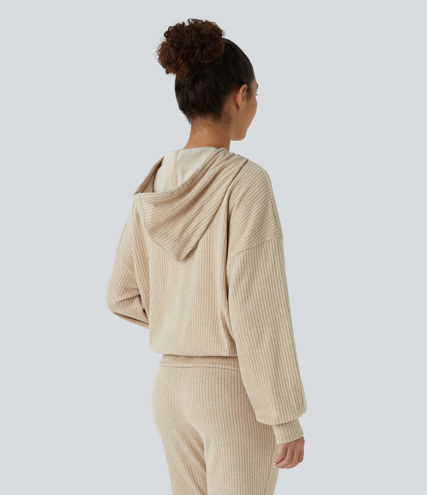 Gerippter Strickpullover mit Kapuze und Kordelzug, langen Ärmeln, Kängurutasche, lässiger Pullover