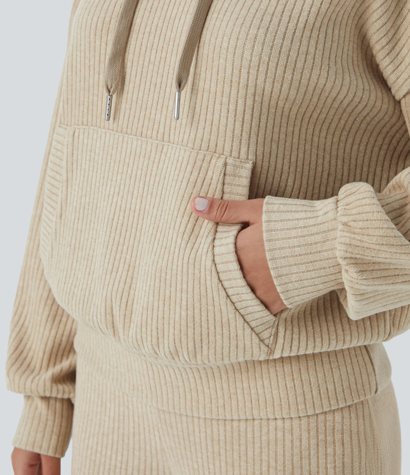 Gerippter Strickpullover mit Kapuze und Kordelzug, langen Ärmeln, Kängurutasche, lässiger Pullover