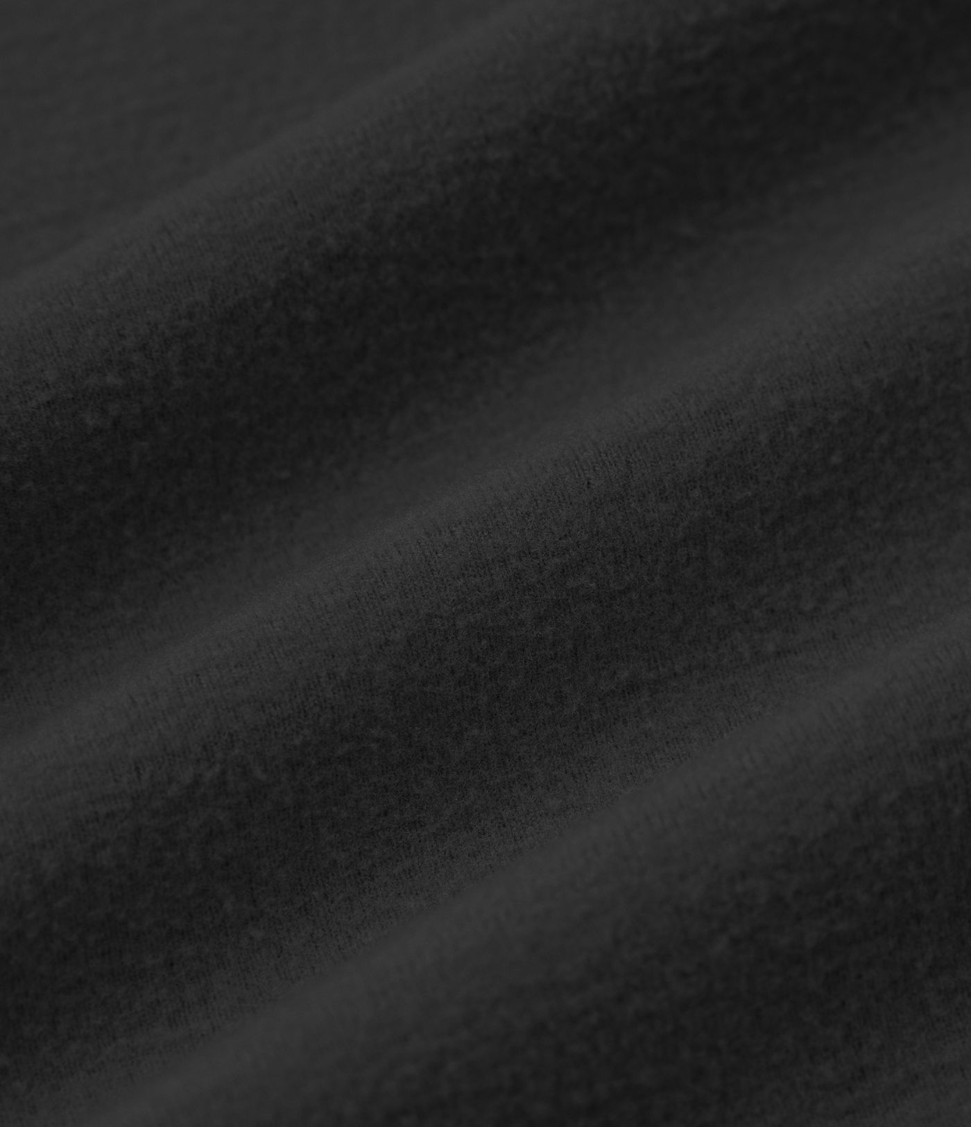 Enges, legeres Thermo-Oberteil mit Trichterhalsausschnitt, langen Ärmeln und Rüschen