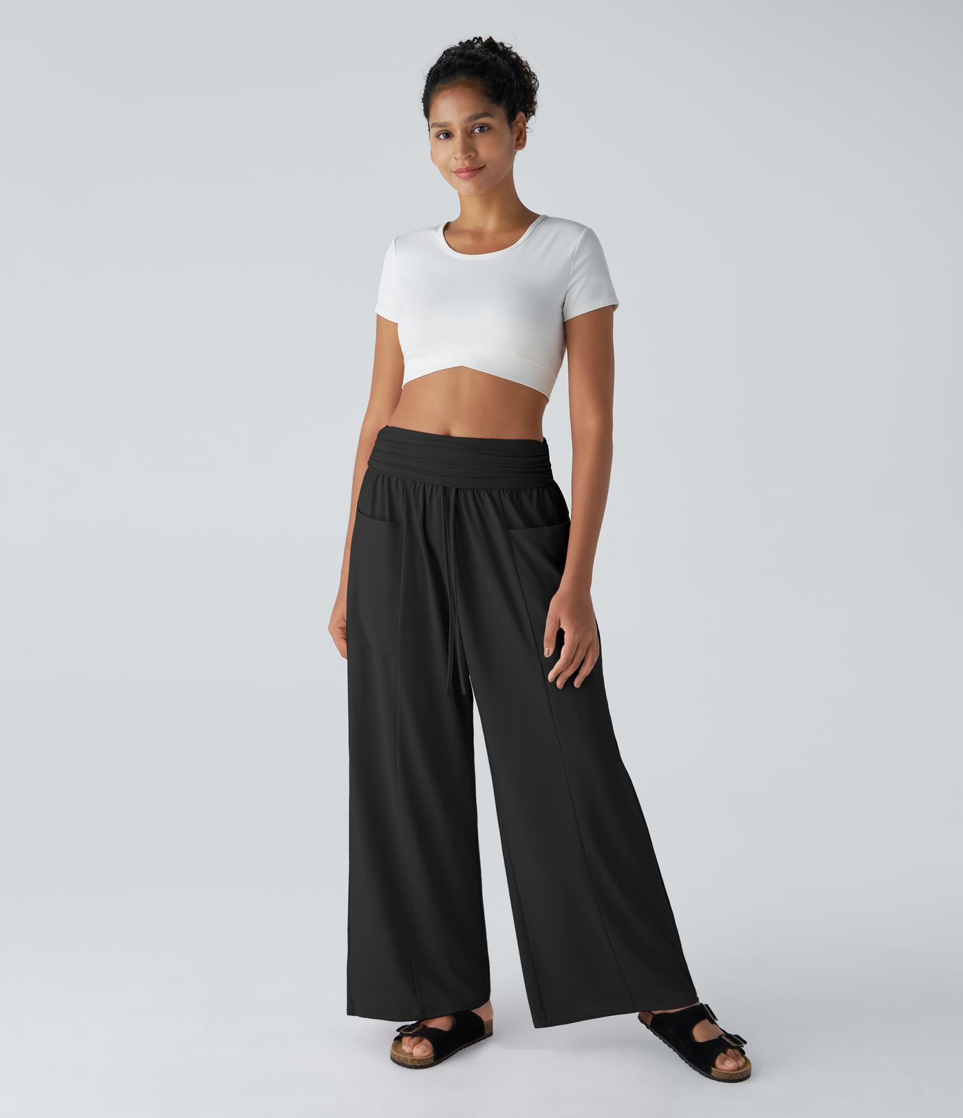 Haremshose mit mittelhohem Bund, Umschlag, Kordelzug, Seitentasche und weitem Bein