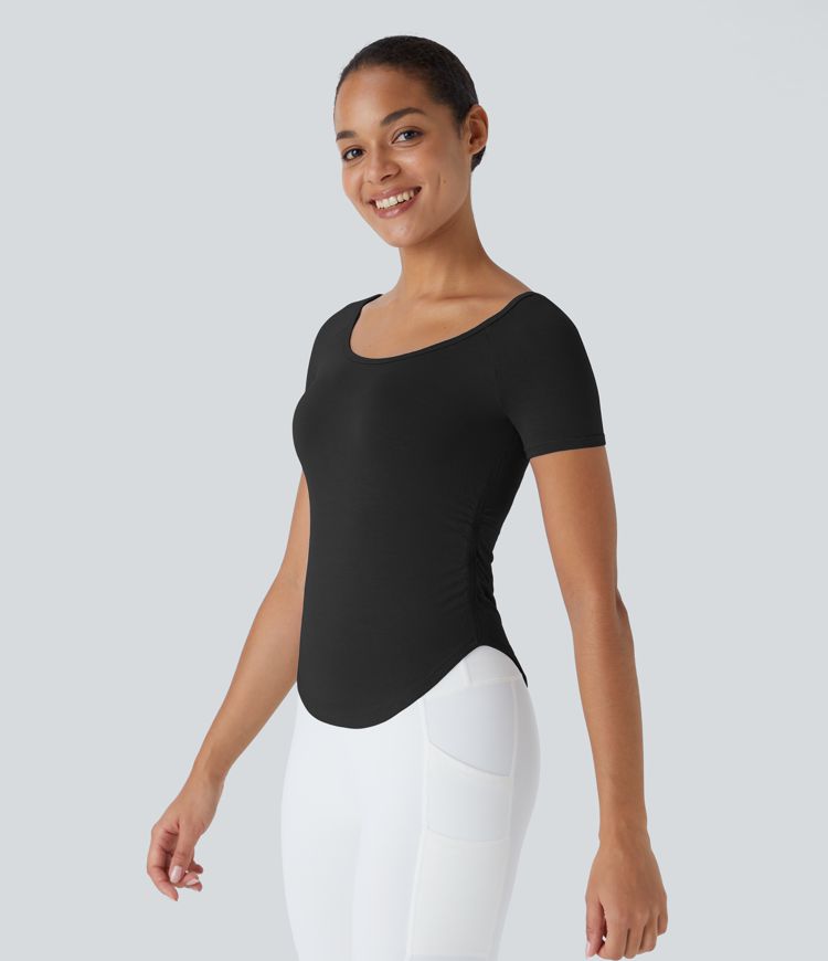 Scoop Neck Short Sleeve Ruched Curved Hem Slim Yoga Sports Top