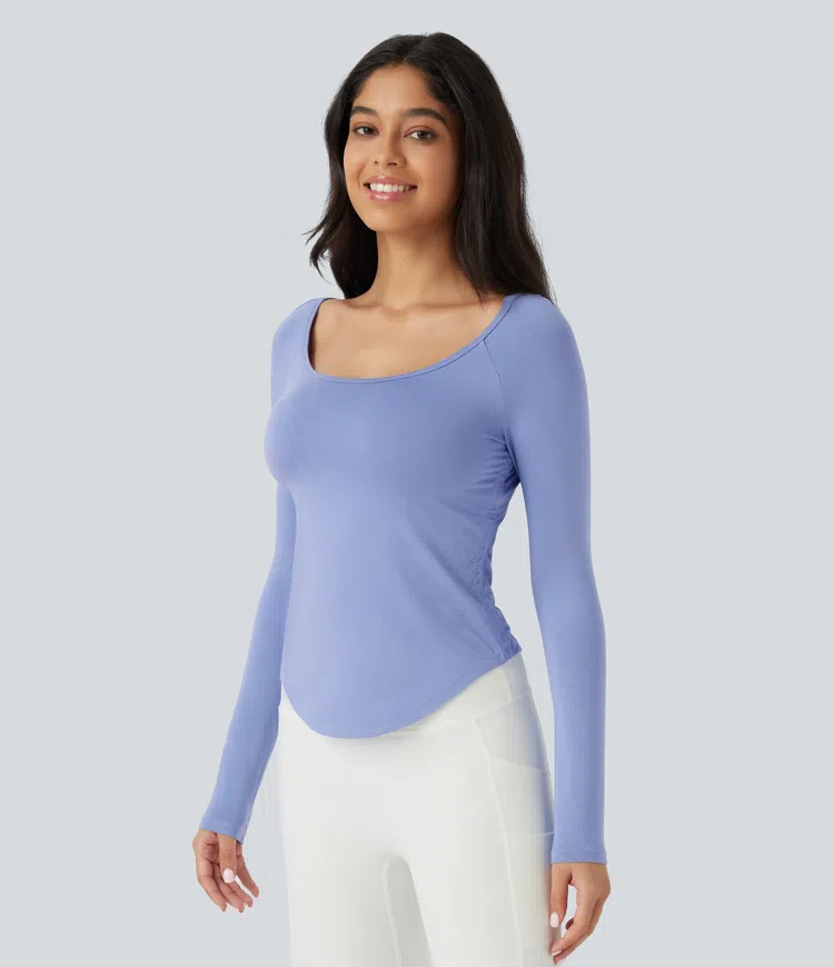 Scoop neck raglan sleeve with shirring curved hem slim yoga sports top