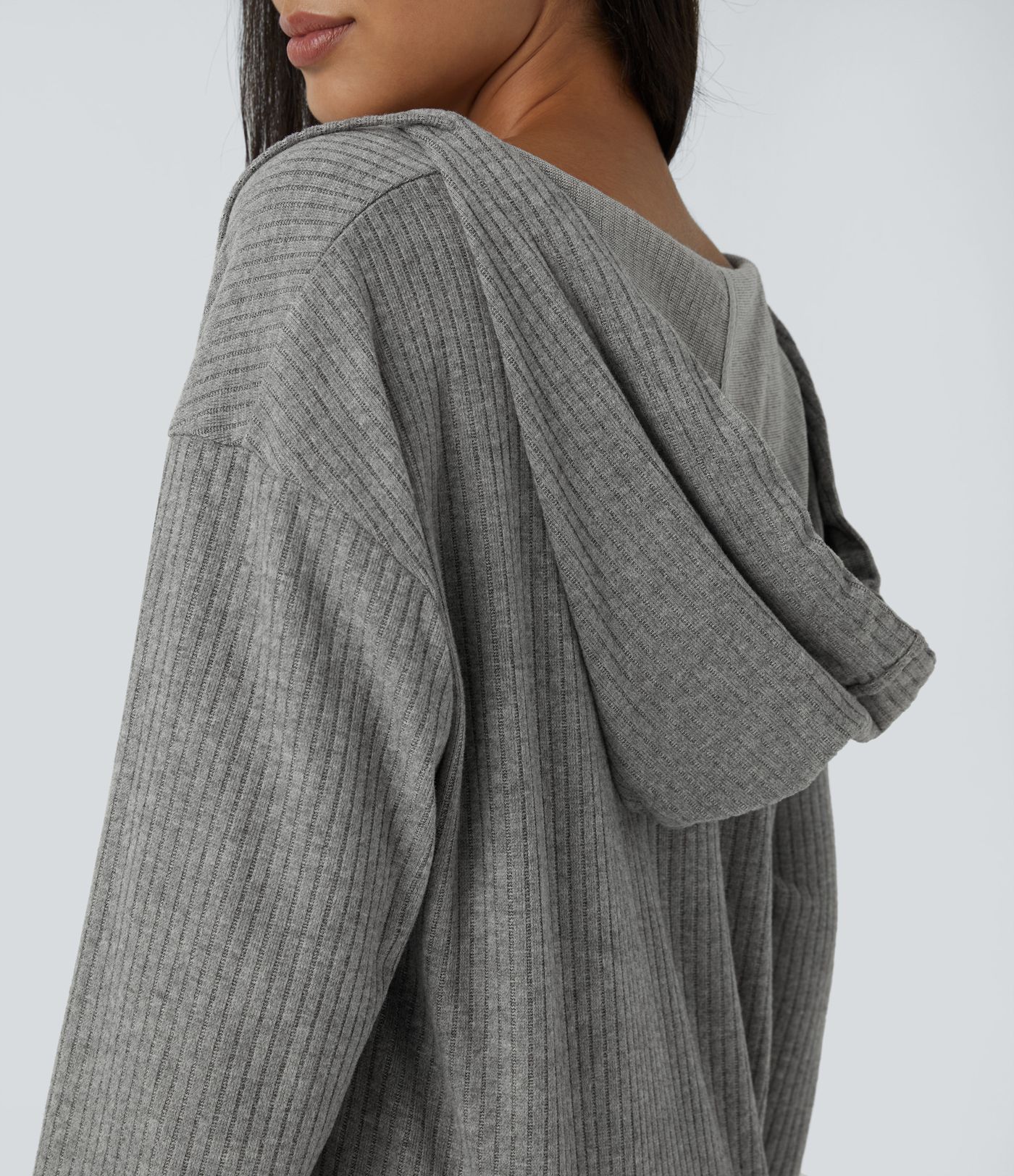 Sudadera capucha cuello V manga larga dobladillo curvo cordón ajustable acanalado