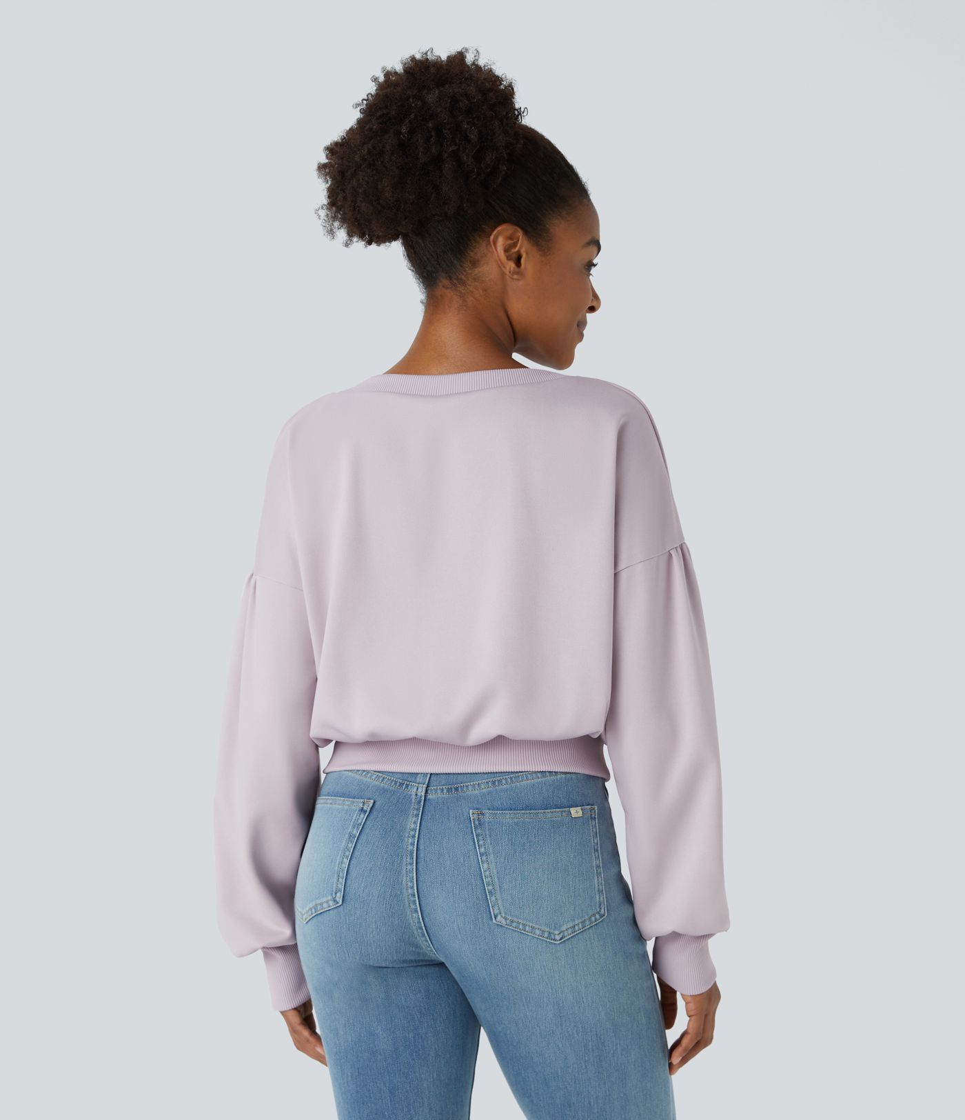 Sudadera holgada cuello redondo hombro caído manga obispo plisada