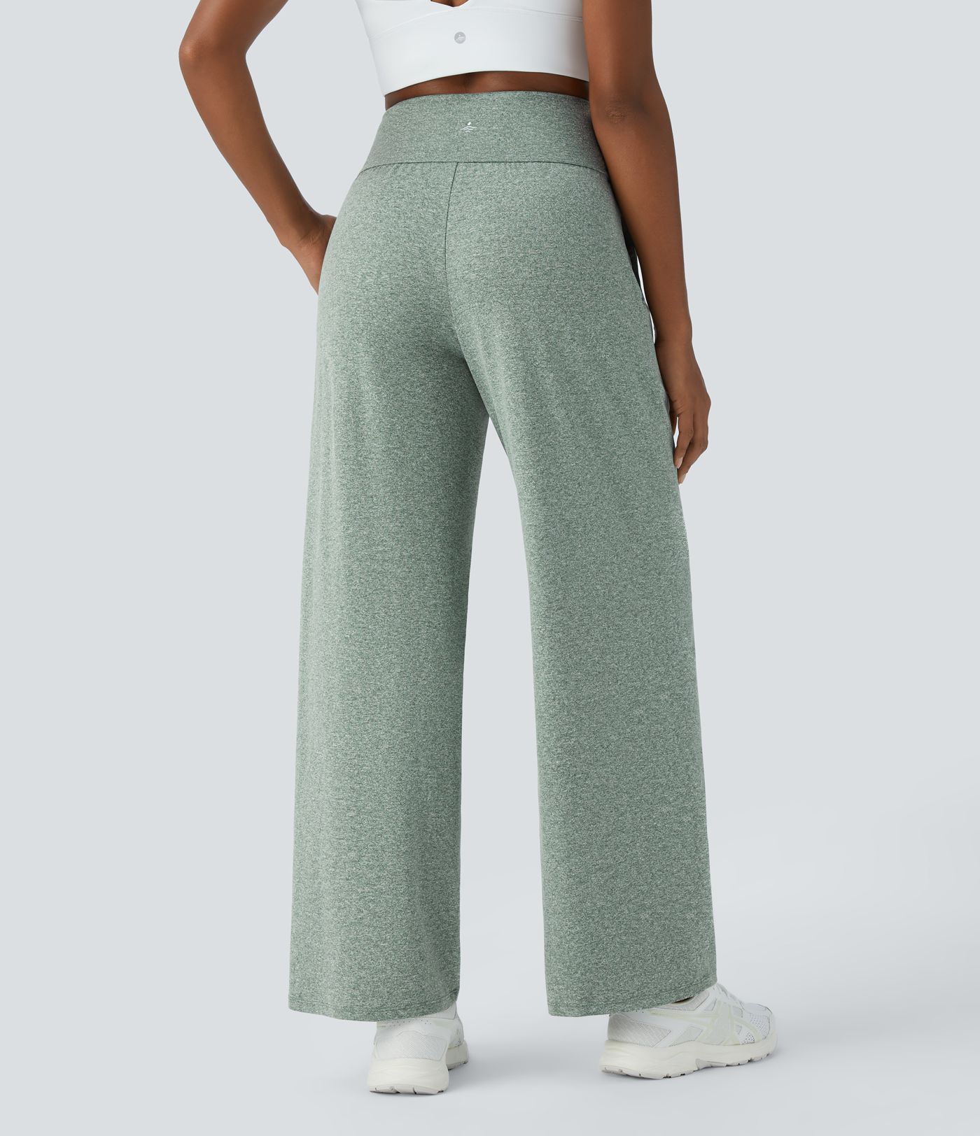 Pantalon de yoga droit à taille haute, plis et poches latérales