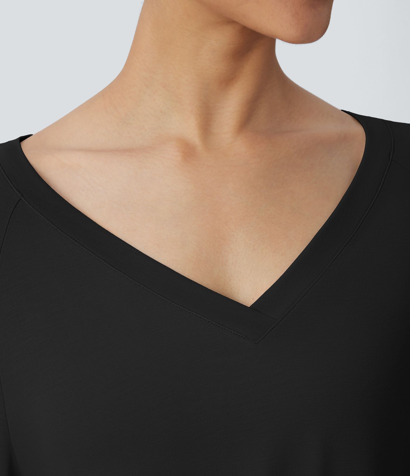 V Neck Thumb Hole Long Sleeve Curved Hem Draped Yoga Sports Top