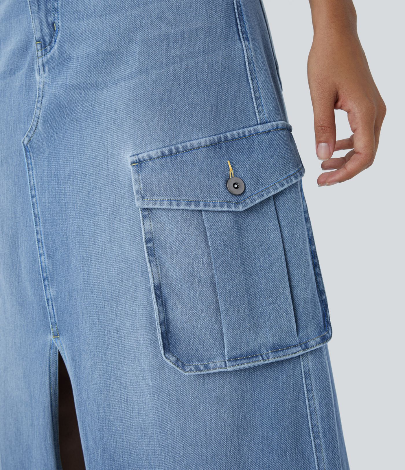 Halara Flex™ Jupe en Jean longue cargo extensible, taille mi-haute, coupe évasée, avec boutons, fermeture éclair, poches multiples et fente