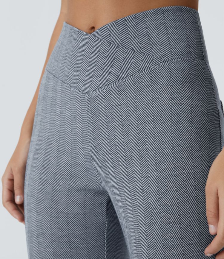 7/8-Crossover-Leggings mit hohem Bund, Gesäßtaschen und Fischgrätenmuster