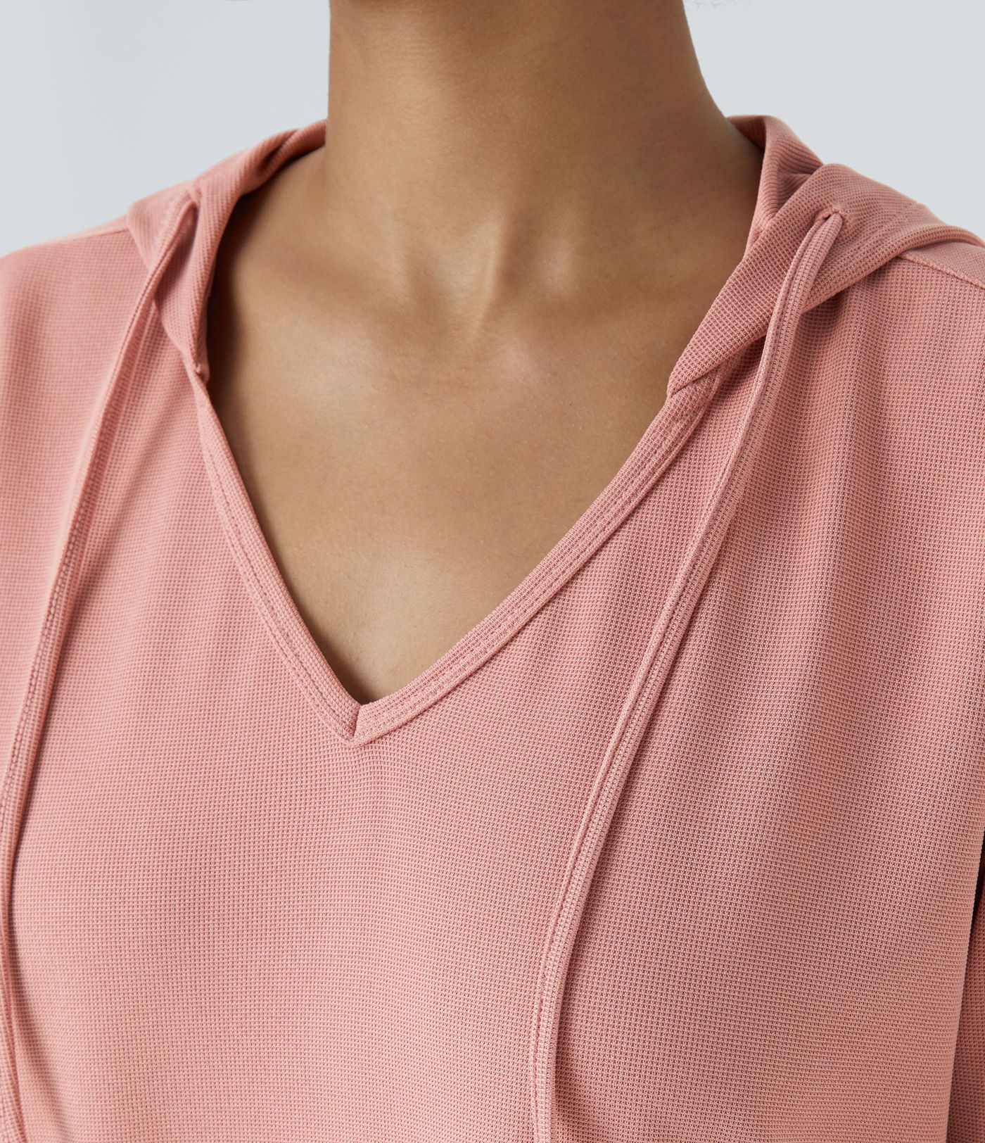 Robe Sweatshirt Casual à Capuche avec Cordon Poches Latérales Ourlet Courbé Asymétrique Oversize Mini en Tissu Gaufré