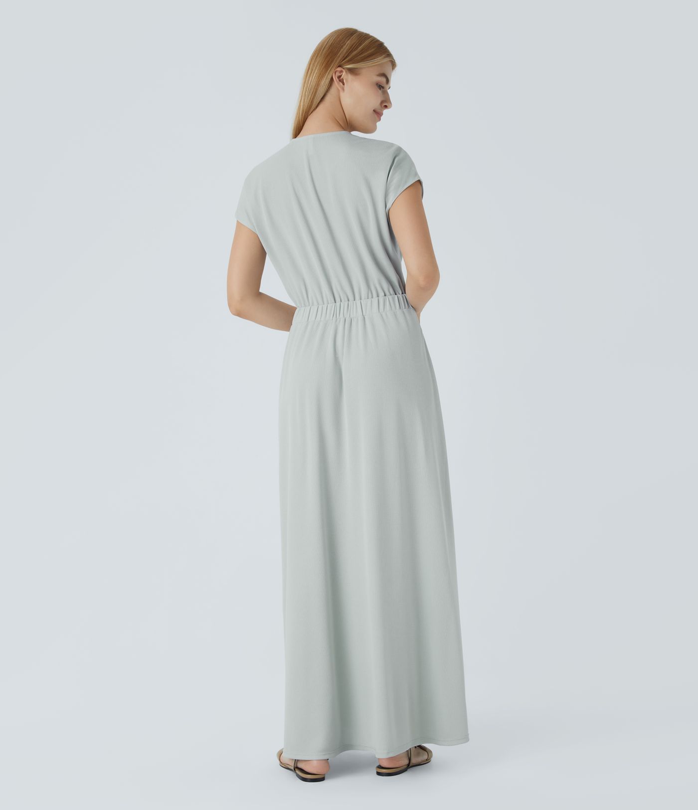 Vestido maxi cuello V manga corta bolsillo lateral plisado gofre fluido