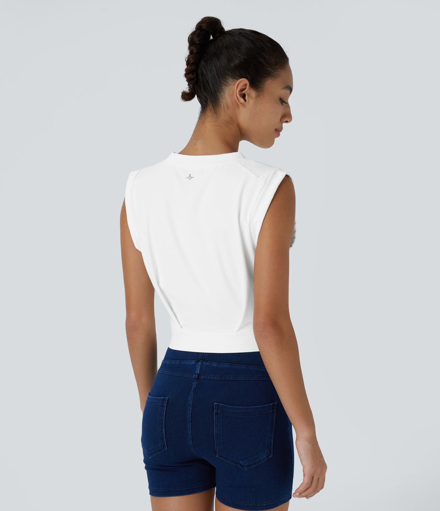 Crew Neck Sleeveless Cropped Yoga Tank Top