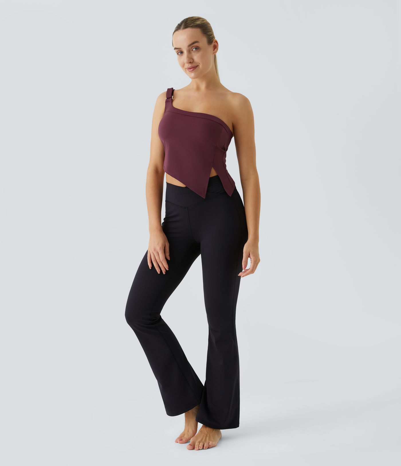 Top de yoga asimétrico SoftlyZero™ transpirable con hebilla ajustable y tacto fresco - UPF50+