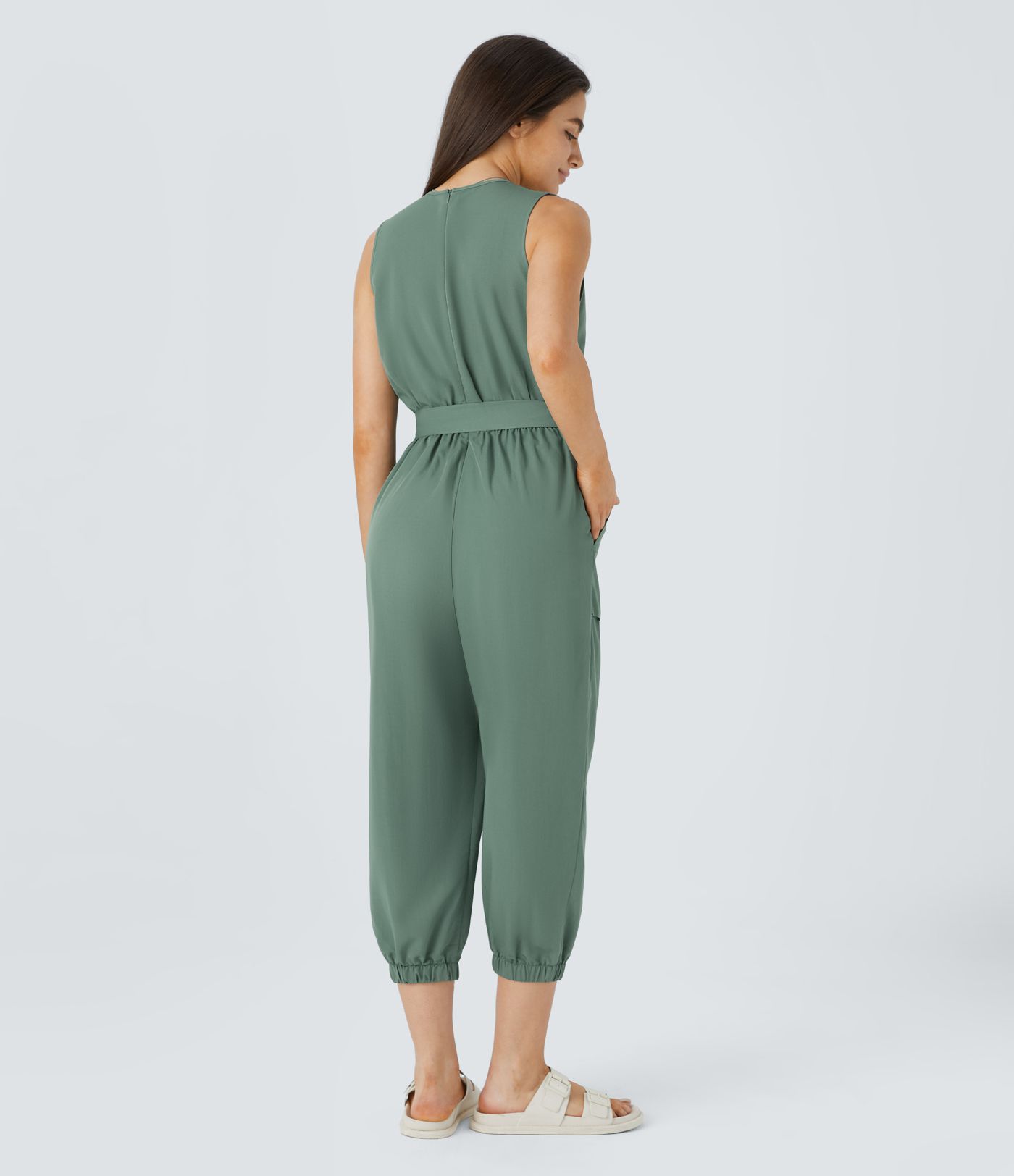 Mono capri bolsillo lateral cinturón cremallera sin mangas cuello V