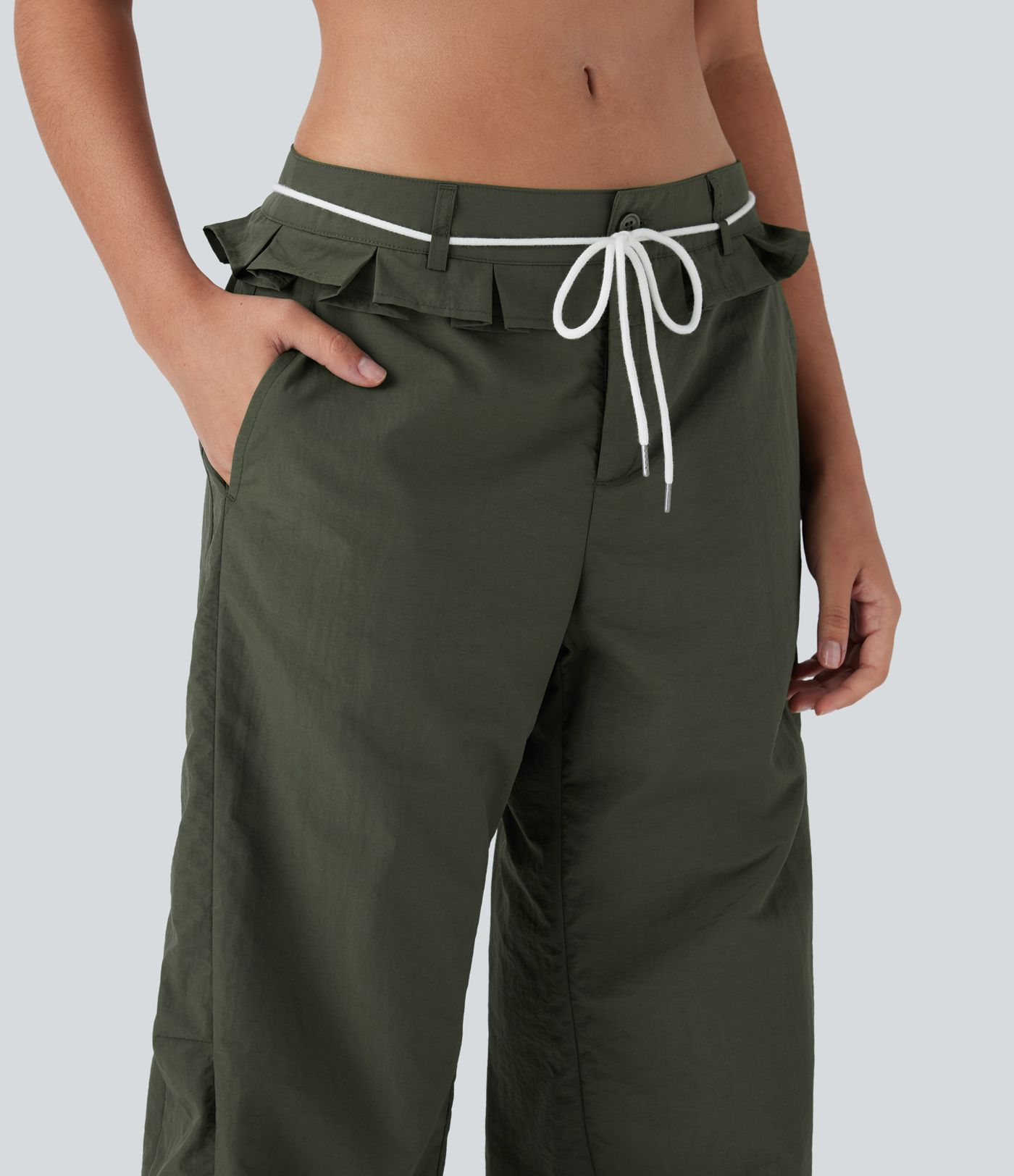 Pantalon large fluide taille basse avec cordon de serrage, bordure à volants et jambes amples avec poches