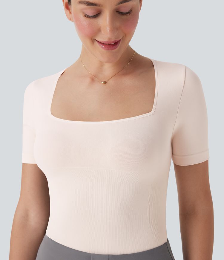 Body de oficina fluido y suave con escote cuadrado y tirantes ajustables en las piernas - Easy Peezy