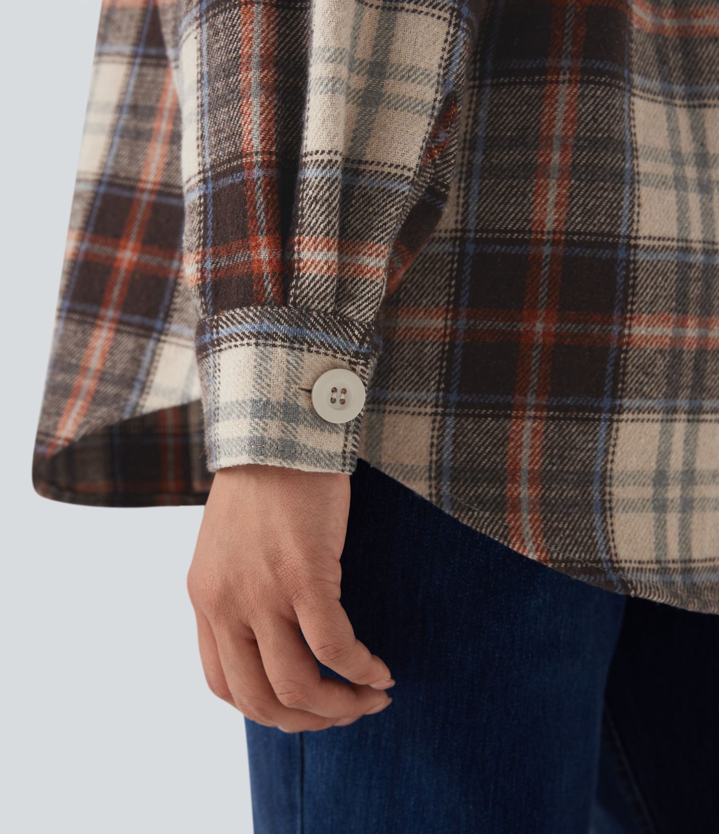 Plaid Curved Hem Casual Shirt Jacket with Flap Pockets