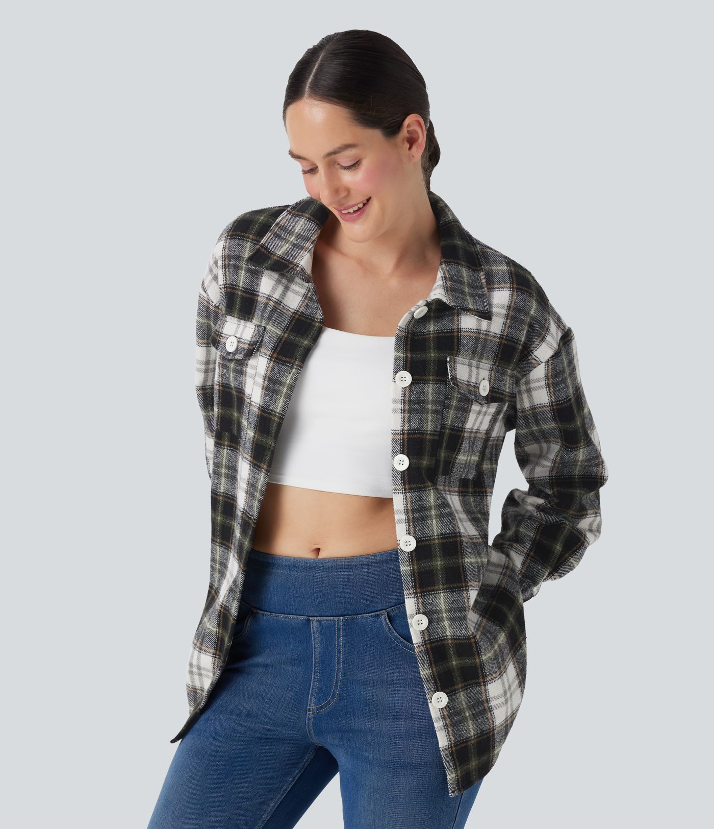 Chemise-veste décontractée à motif écossais avec ourlet arrondi et poches à rabat