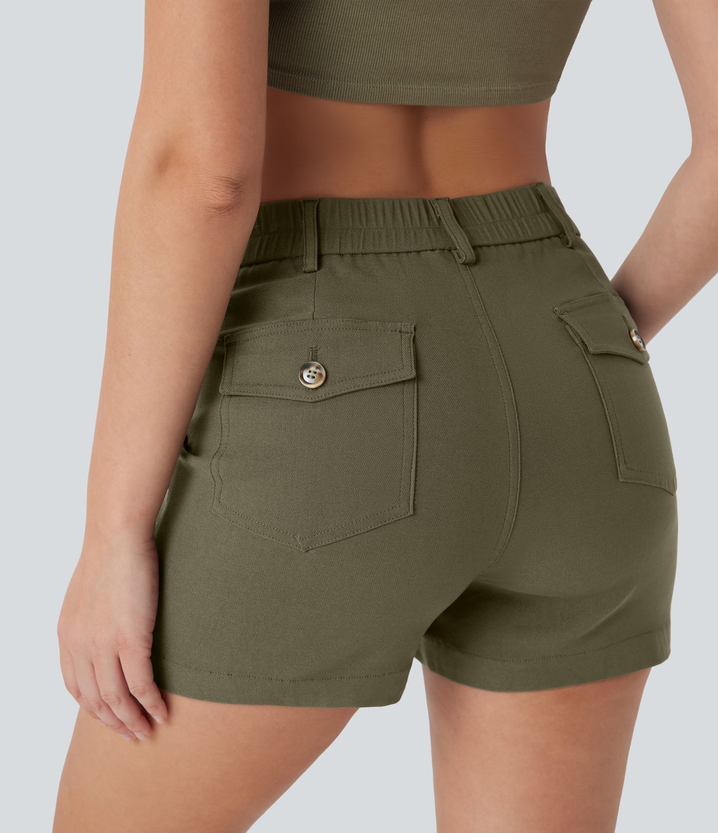Lässige Shorts mit hohem Bund und mehreren Taschen