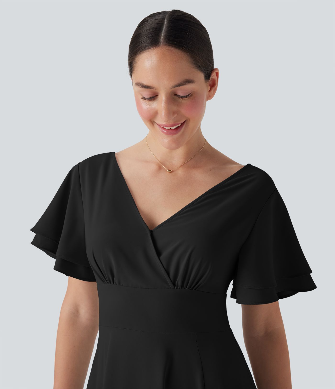 Vestido largo con escote en V y manga corta