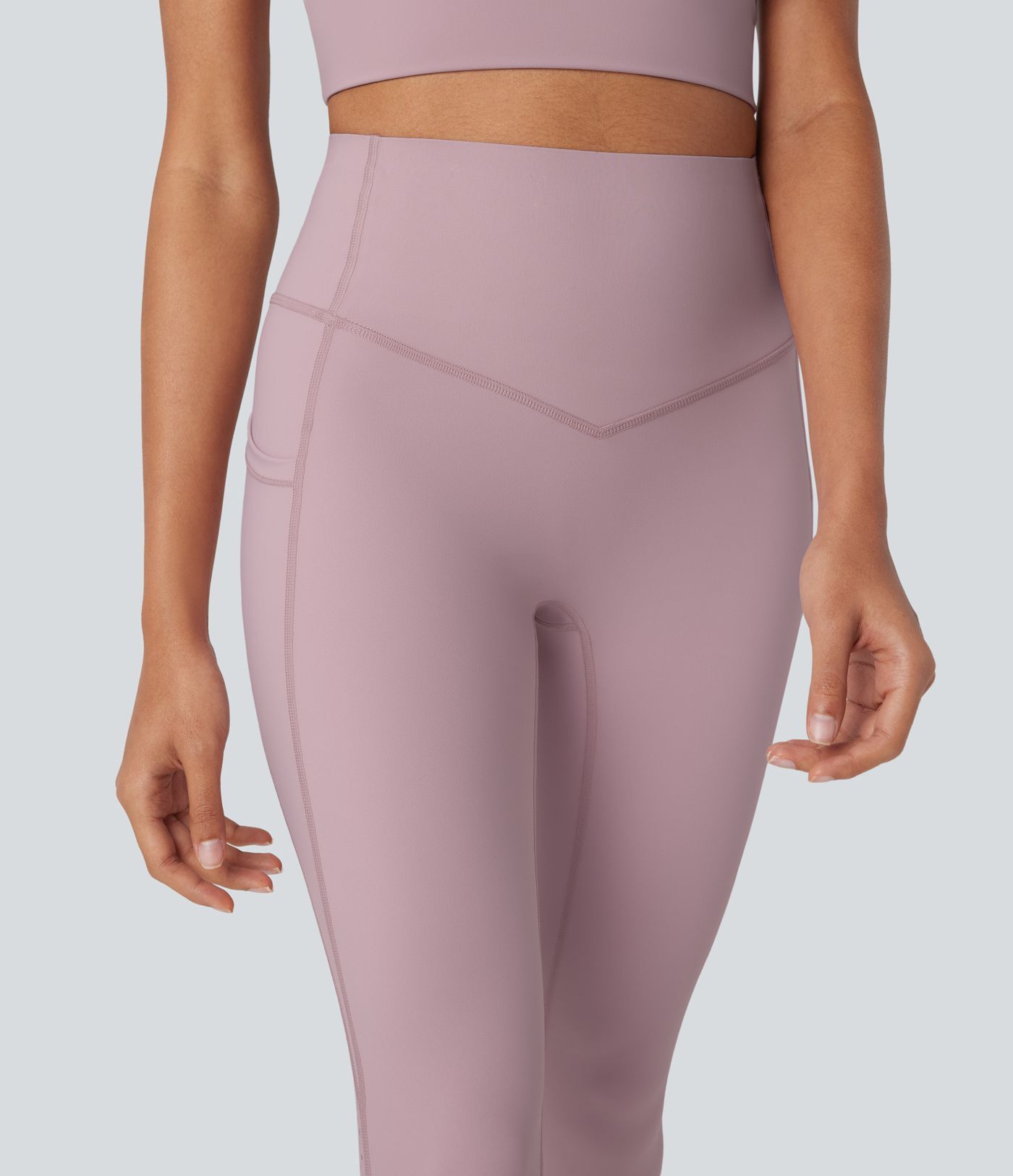 Halara UltraSculpt™ - Perforierte Yoga-Leggings mit hohem Bund, Seitentaschen, Bauchkontrolle und Cool-Touch - schnelltrocknend, UPF50+