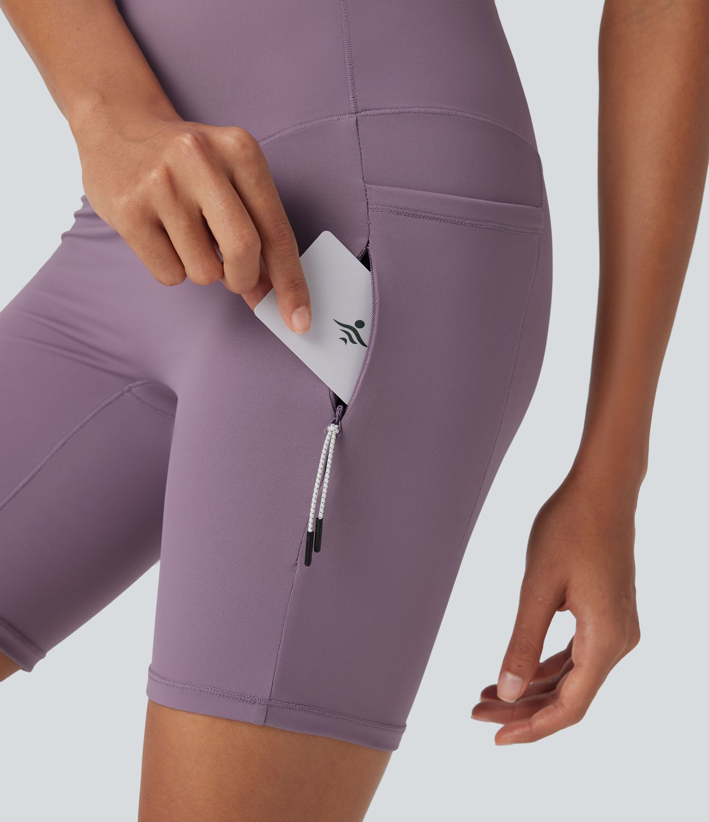 Halara UltraSculpt™ - Wander-Shorts mit hohem Bund, Seitentaschen, Bauchkontrolle und Cool-Touch - schnelltrocknend, UPF50+, 17,8 cm