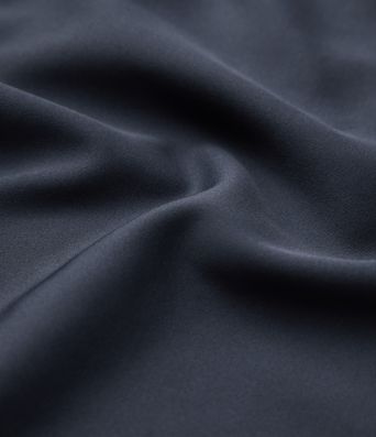 High Waisted Tummy Control Butt Lifting Curved Hem 2-in-1 Sheen Yoga Skirt with Pockets