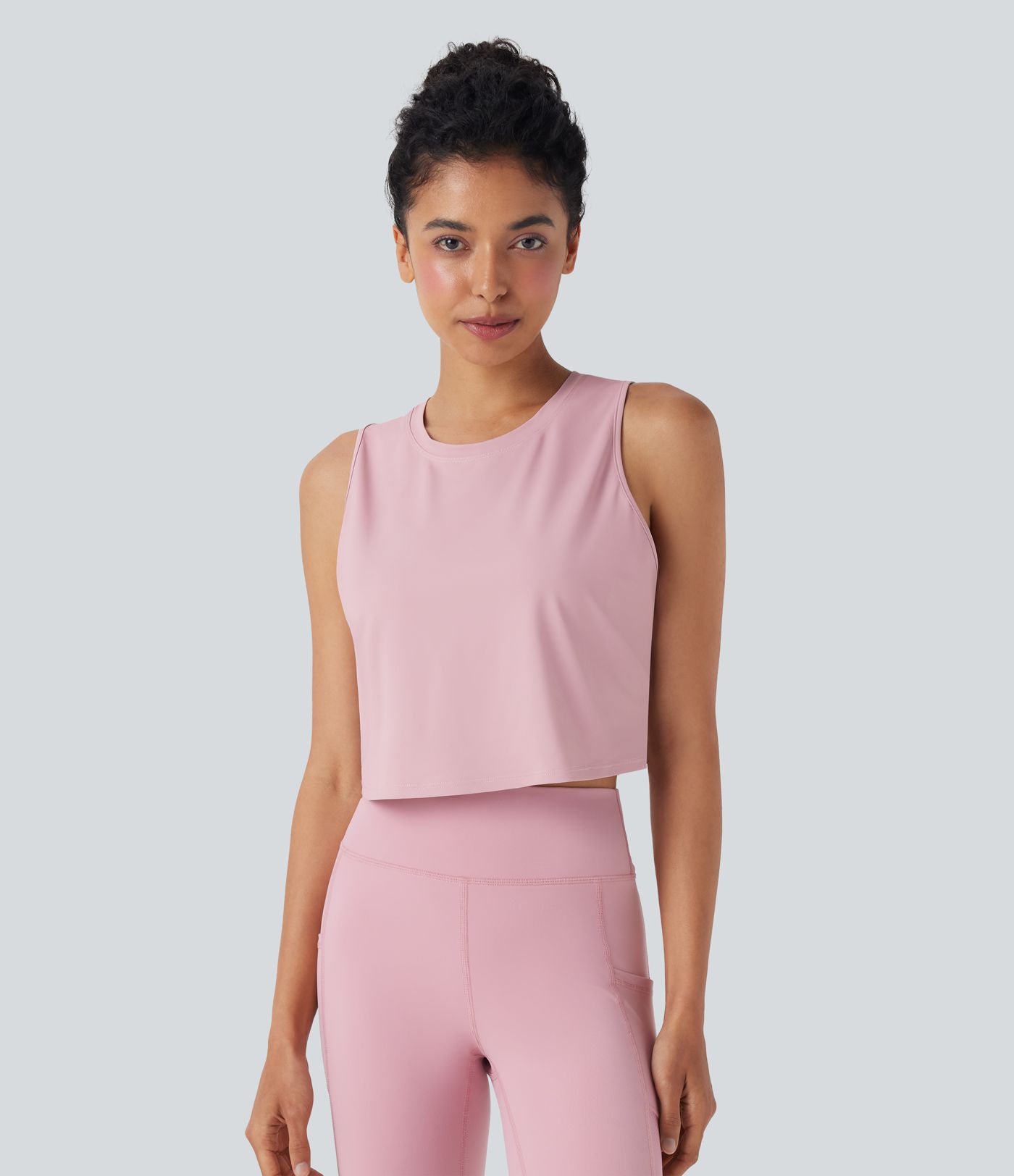 Cut Out Crossover Hem Solid Cropped Yoga Tank Top