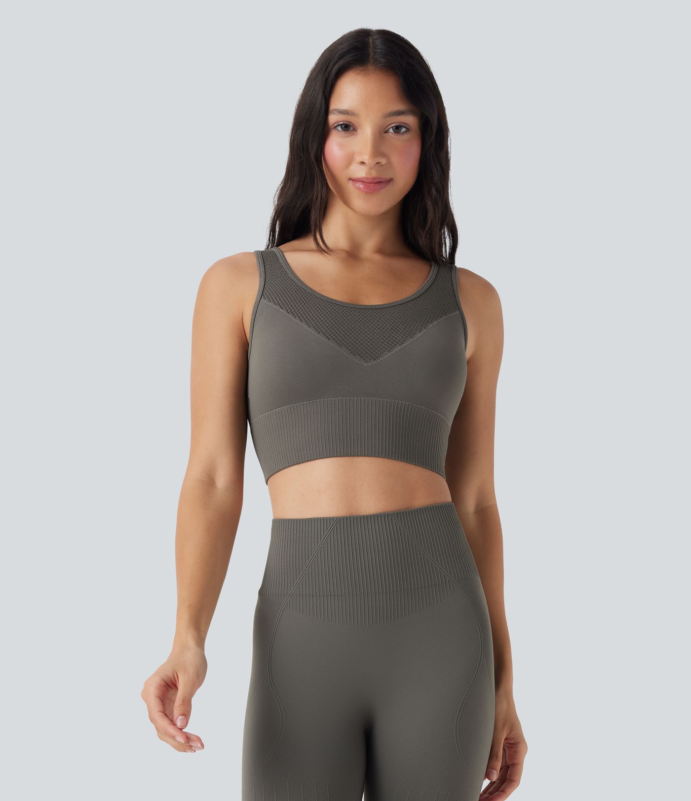 Brasier deportivo Seamless Flow sin costuras de sujeción baja con espalda en U y pretina acanalada en copas A-C