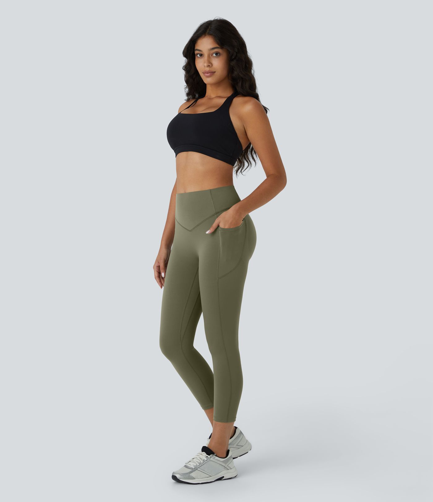 Halara UltraSculpt™ SoCinched Aukštos juosmens suspaudžiamosios treniruočių tamprės su kišenėmis, pakeliančios sedmenis ir kontroliuojančios pilvą