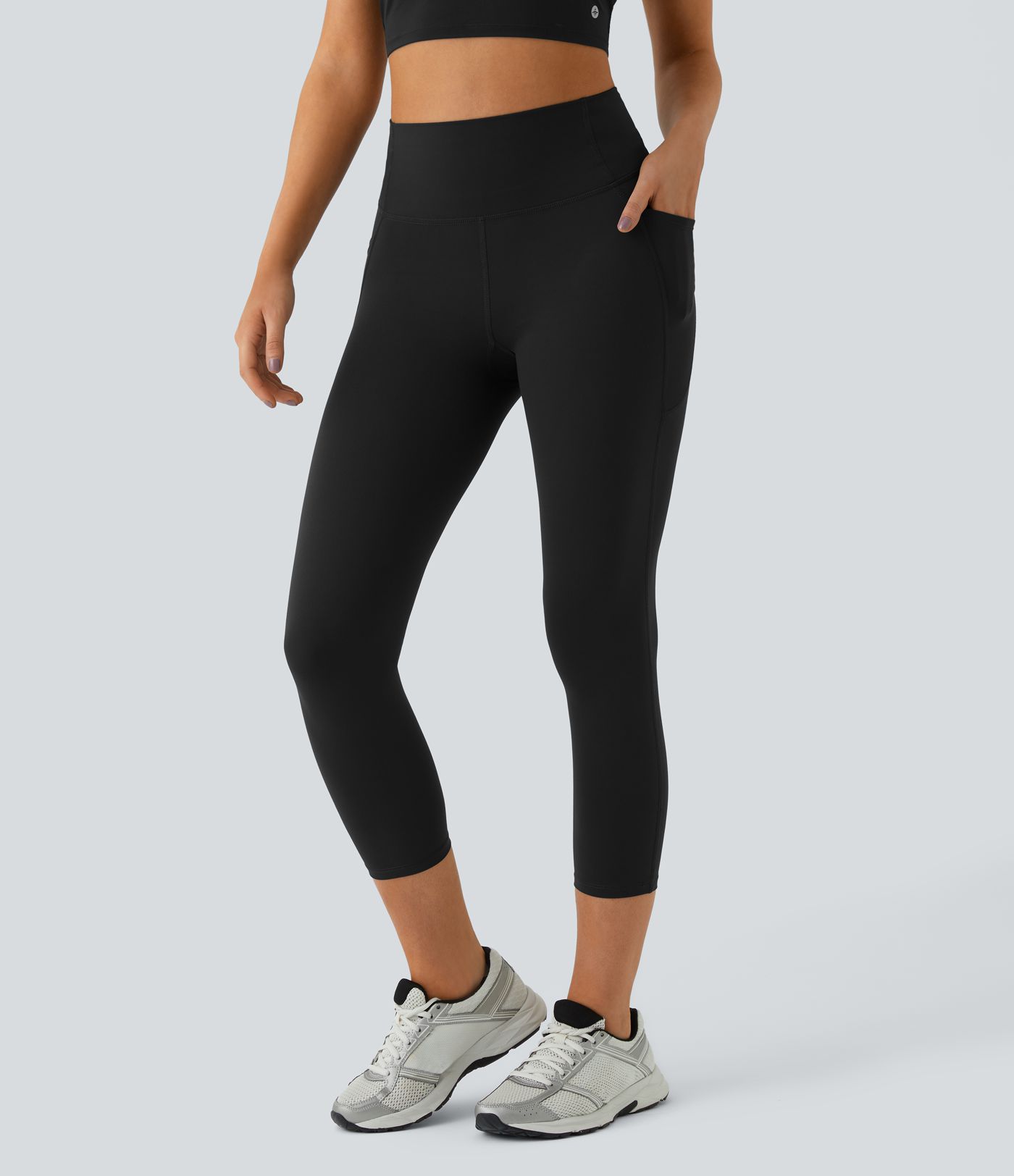 Halara UltraSculpt™ High Waisted Tummy Control Pocket Training Capri Leggings