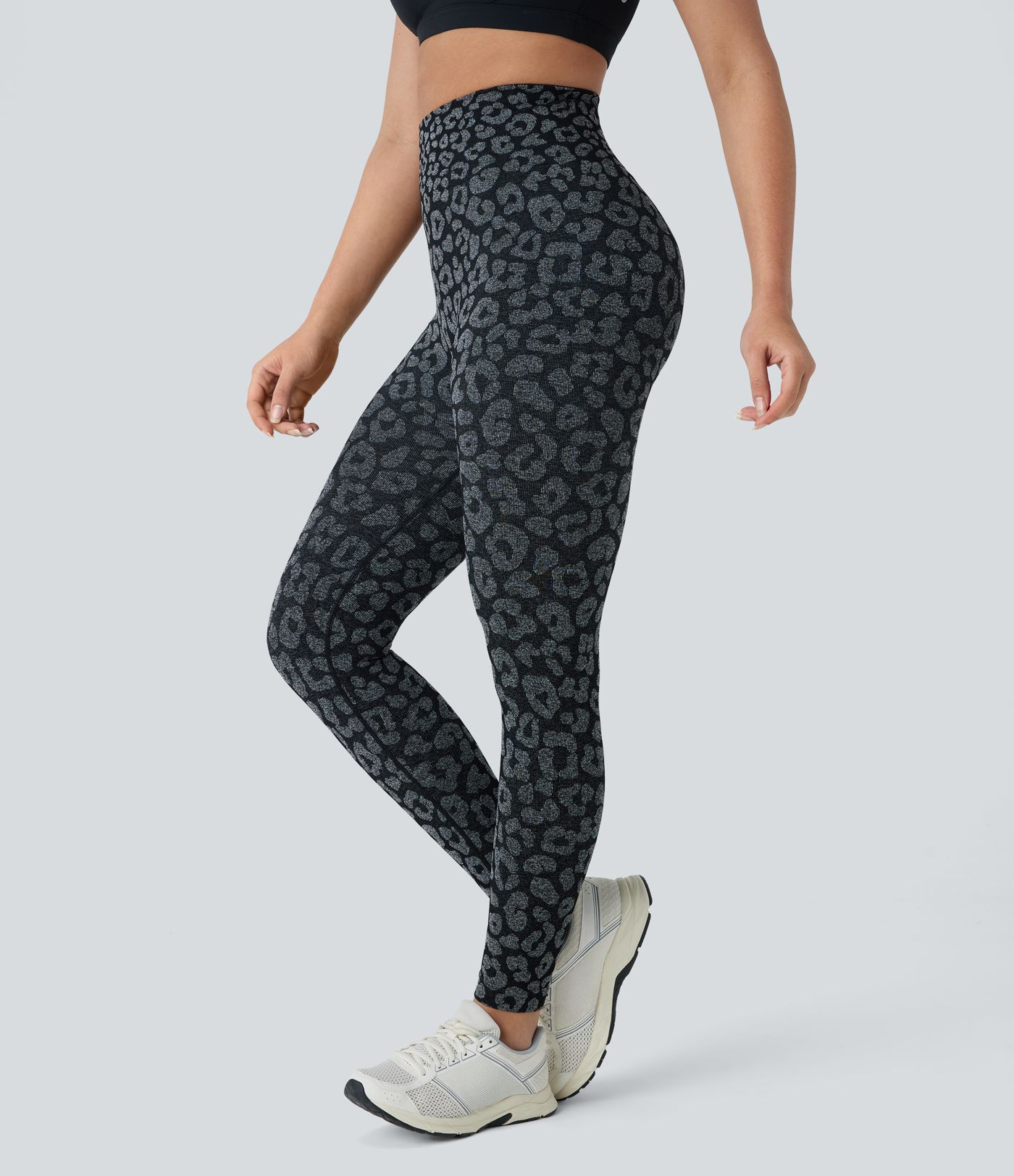 OneForm Seamless Flow High Waisted Leopard 7/8 Yoga Leggings