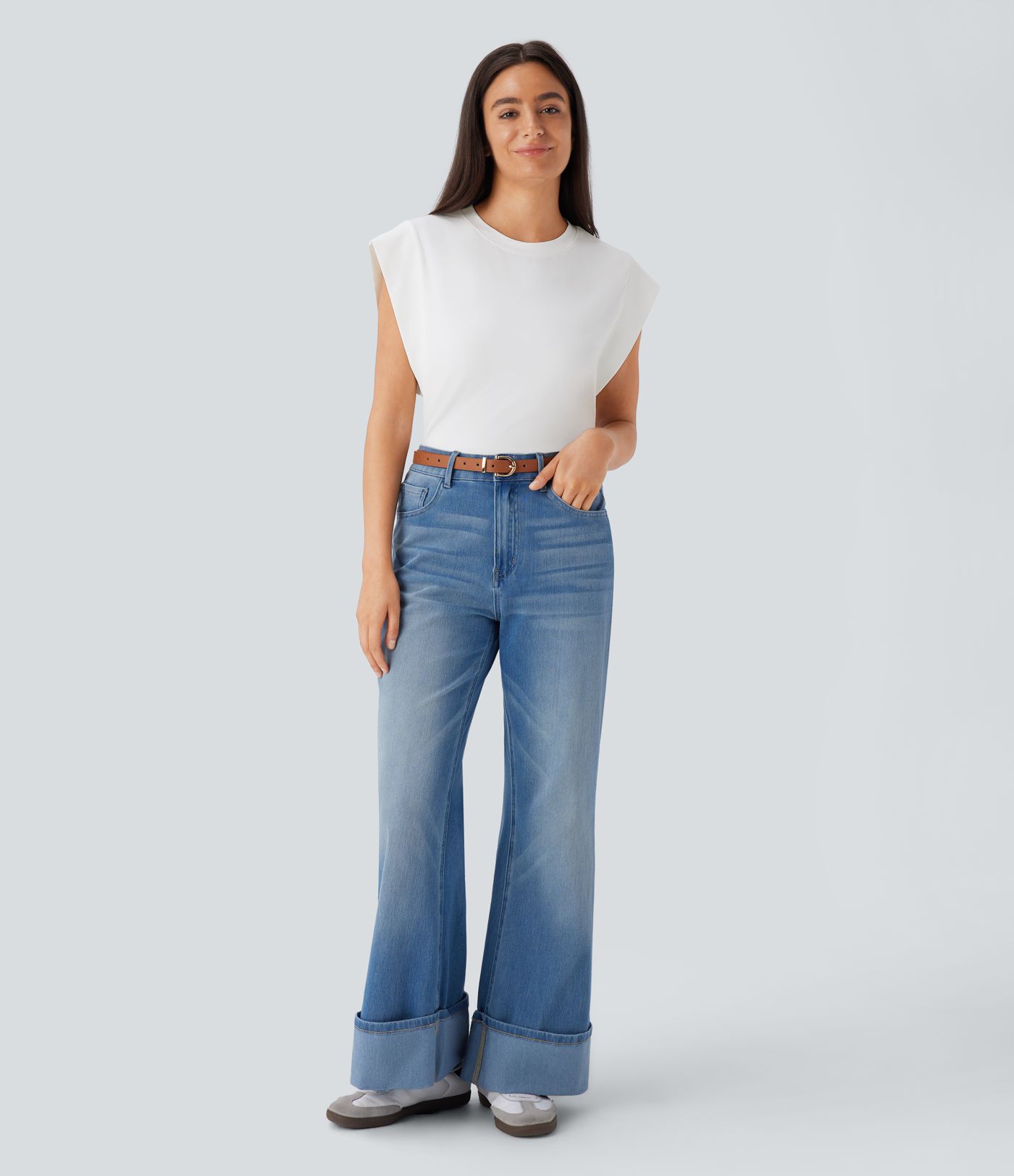 Lässiges Oberteil mit Rundhalsausschnitt und Flügelärmeln