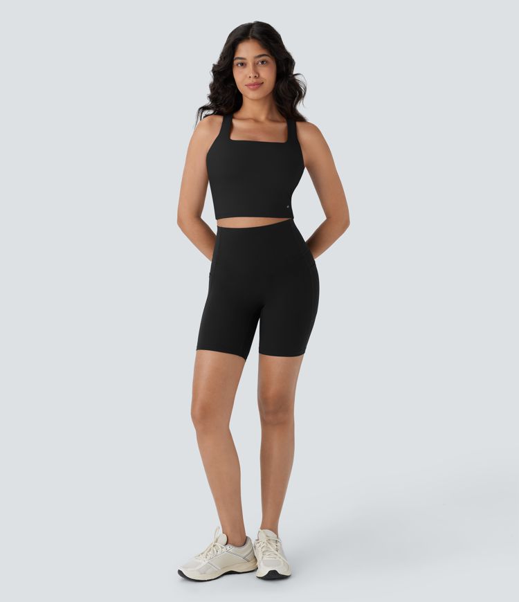 Top corto de yoga SoftlyZero™ Airy con escote cuadrado y tacto fresco en copas D-F