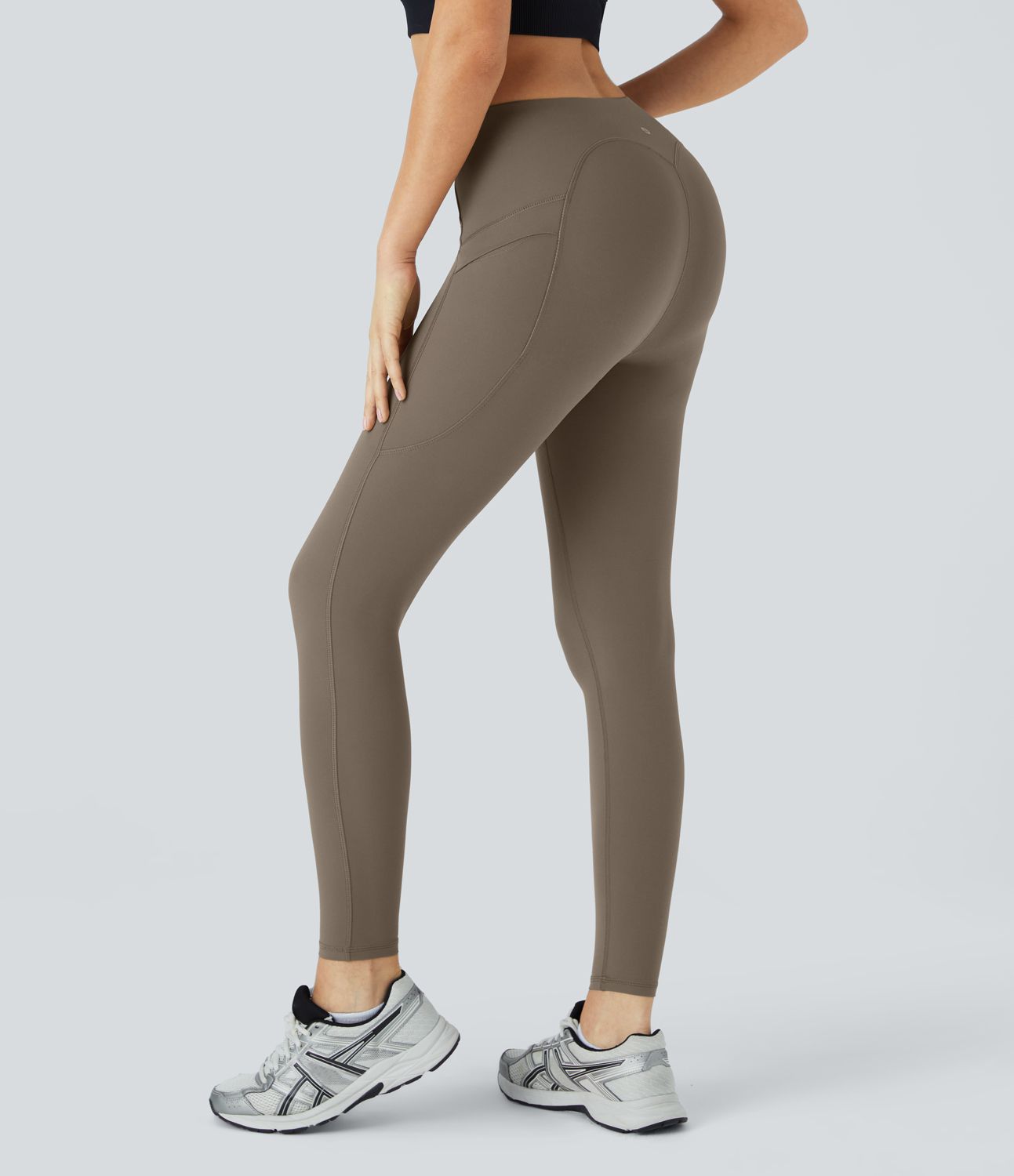 Halara UltraSculpt™ SoCinched leggings de yoga taille haute avec poches, qui rehaussent les fessiers et sculptent le ventre