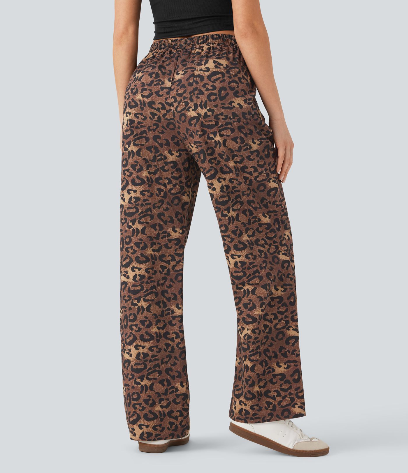 Freizeithose mit hohem Bund, Kordelzug, geradem Bein und Leopardenmuster, Taschen