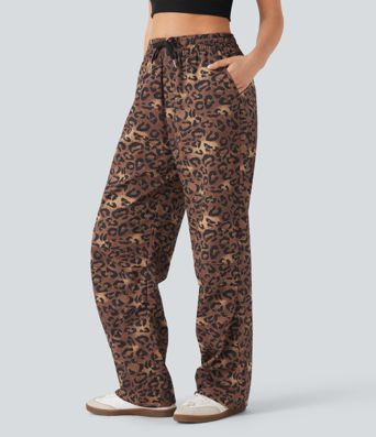 Freizeithose mit hohem Bund, Kordelzug, geradem Bein und Leopardenmuster, Taschen