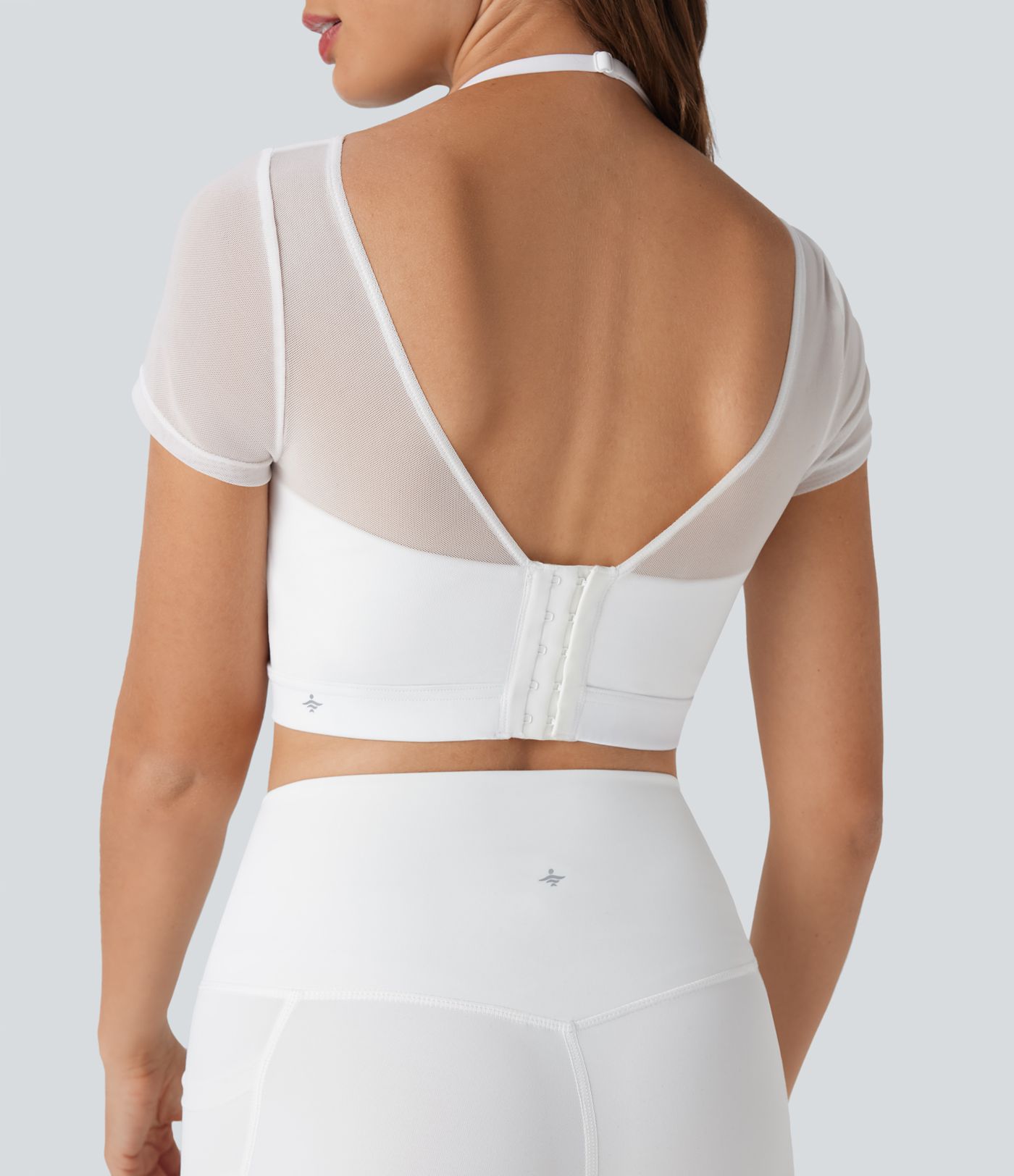 Rückenfreies 2-in-1 Yoga-Sport-Top mit Neckholder, kurzen Ärmeln und kontrastierendem Netzstoff