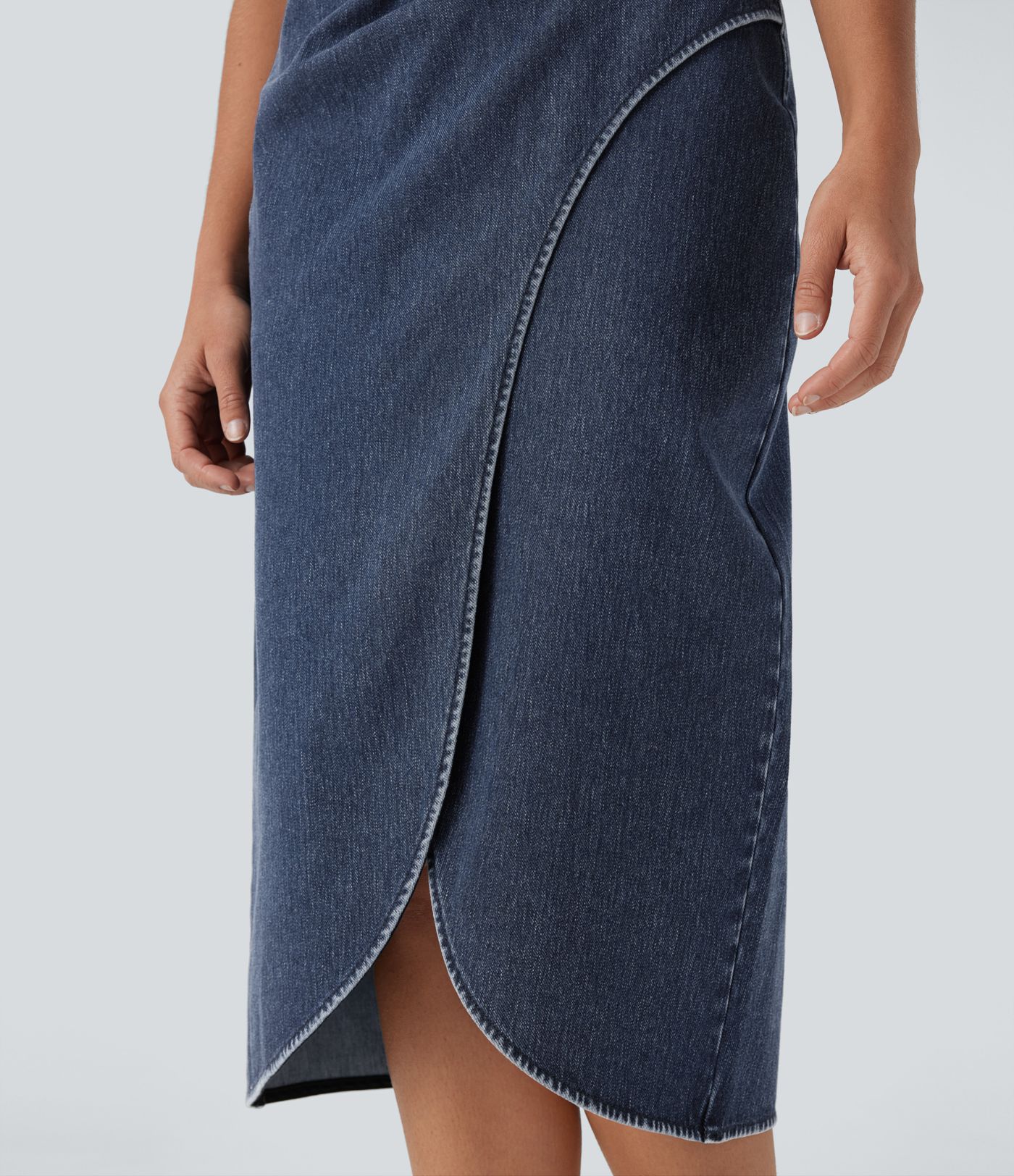 Halara Flex™ Jupe en Jean midi délavé taille haute avec zip dos, effet drapé et ourlet tulipe