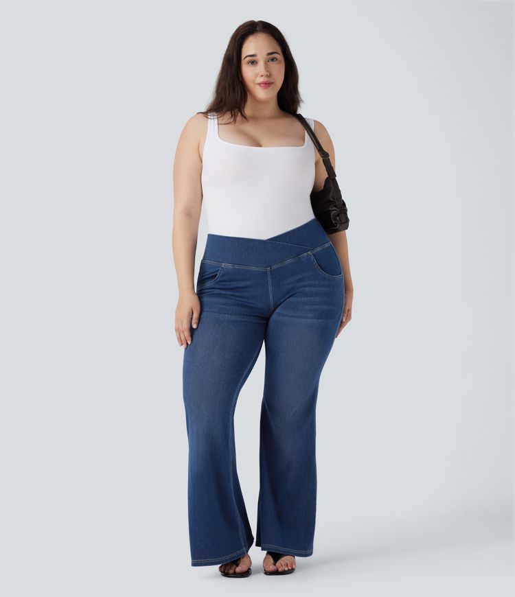 Plus Size Halara Flex™ High Waisted Crossover Washed Casual Flare Jeans with Pockets