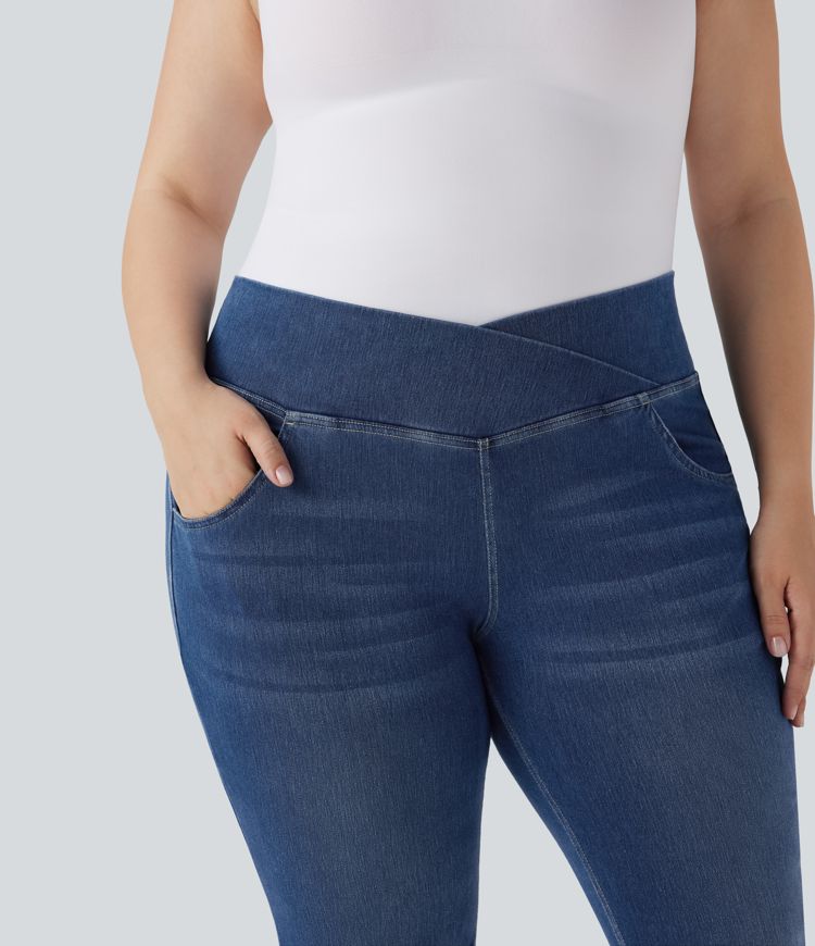 Plus Size Halara Flex™ High Waisted Crossover Washed Casual Flare Jeans with Pockets