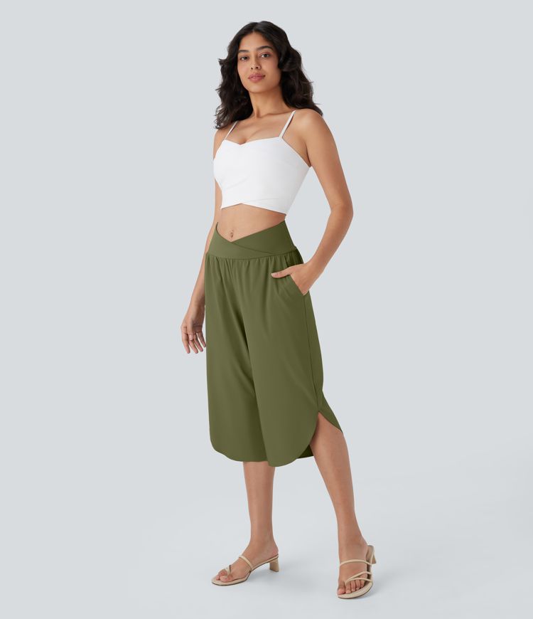 Breezeful™ High Waisted Crossover Pocket Quick Dry Capri Pants
